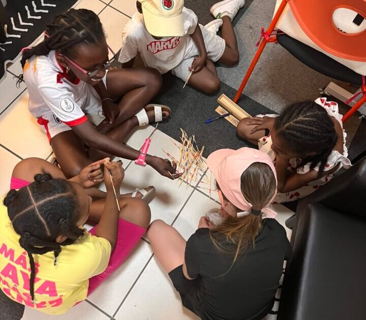 Groupe d'enfants du centre EK